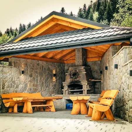 Cztery Pliszki Dağ evi *